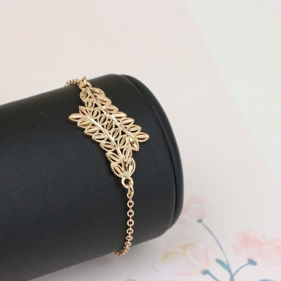"Elegant Leaf Pattern Rose Gold Bracelet for Women, XPBL1082 - Picture 9 of 13